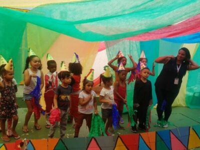CEI Liberdade realiza atividade com crianças para valorizar a cultura circense